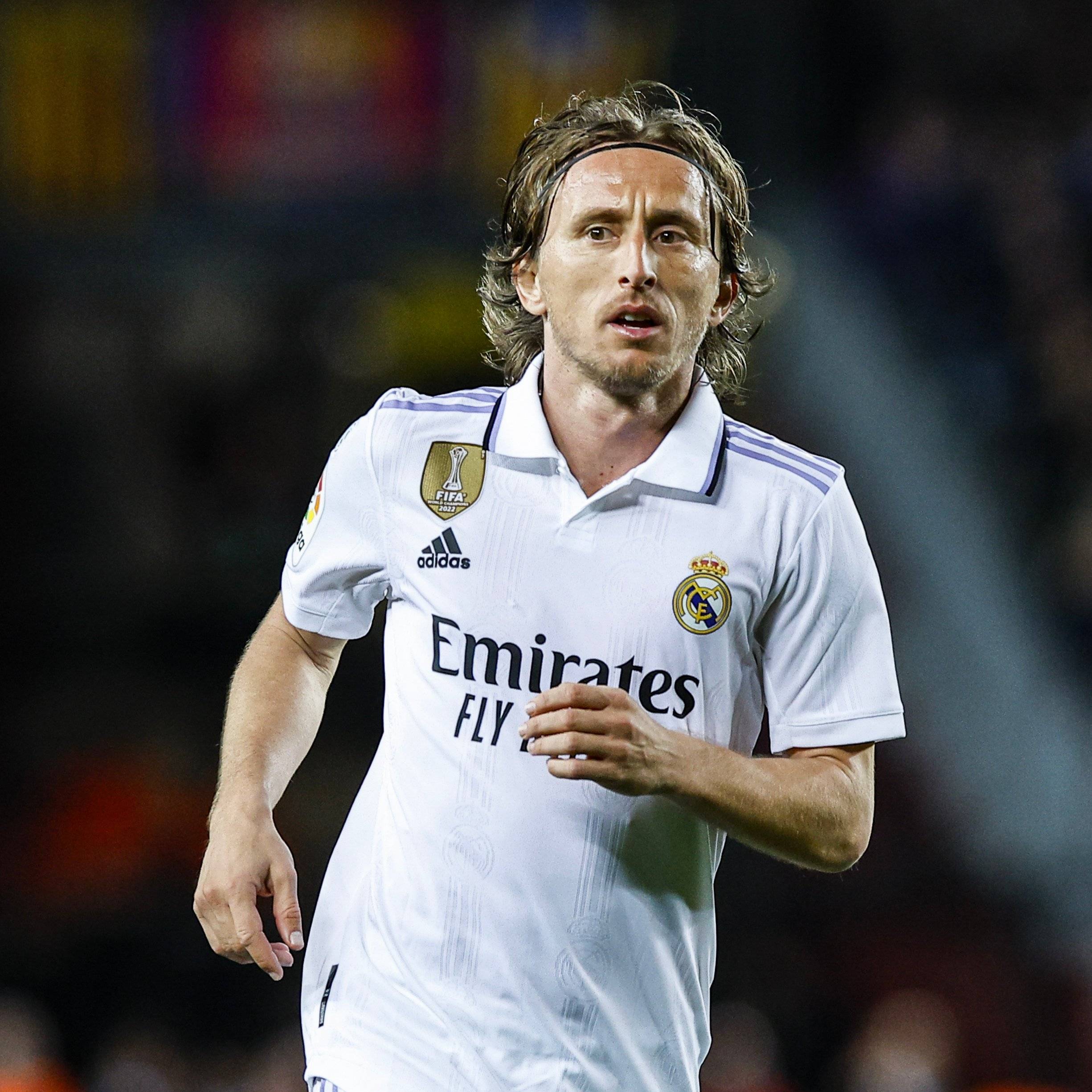 《赛博朋克2077》总监否认删减蓝月恋爱线